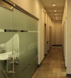 화이트 트리 치과 Whitetree Dental